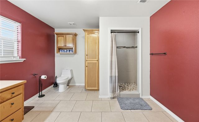 5076 Wildwood Lane, Robstown, TX 78380