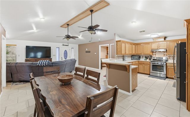 5076 Wildwood Lane, Robstown, TX 78380