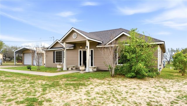 5076 Wildwood Lane, Robstown, TX 78380