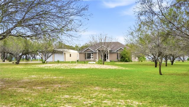 5076 Wildwood Lane, Robstown, TX 78380