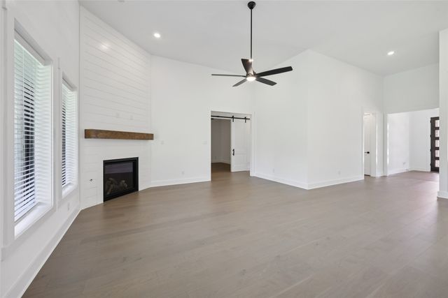 132 Willow Oak Drive, Krugerville, TX 76227