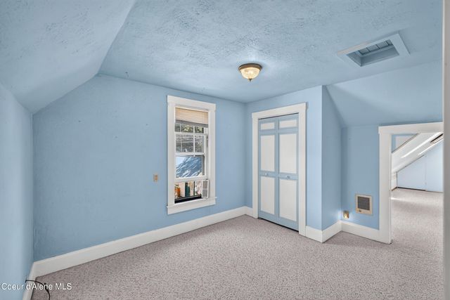 911 E Lakeside AVE, Coeur D'alene, ID 83814