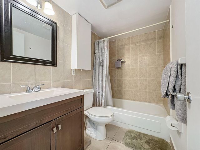 3200 NE 7th Court 107c, Pompano Beach, FL 33062