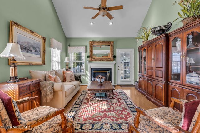 14 Tuscany Circle, Manchester, NJ 08759