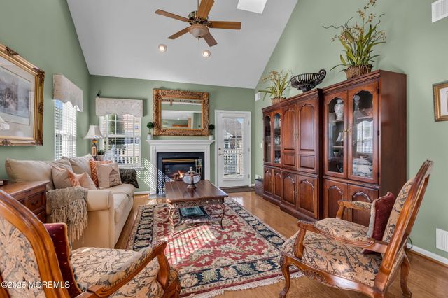 14 Tuscany Circle, Manchester, NJ 08759