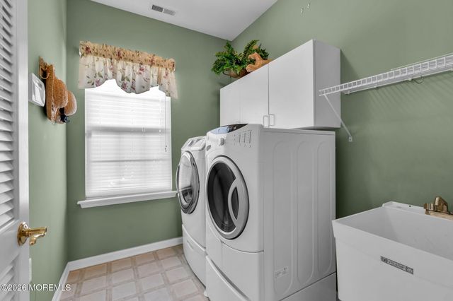 14 Tuscany Circle, Manchester, NJ 08759