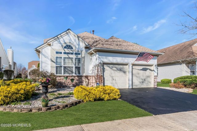 14 Tuscany Circle, Manchester, NJ 08759