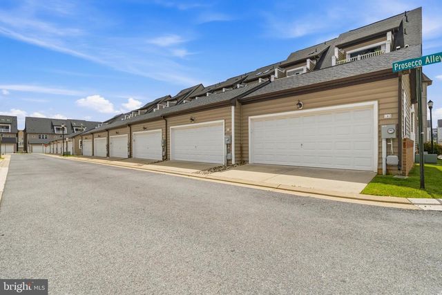 605 BLANDWOOD RD, Frederick, MD 21701