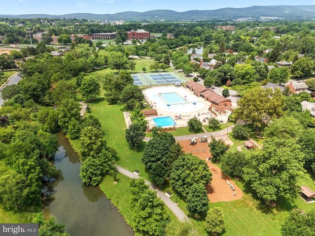 605 BLANDWOOD RD, Frederick, MD 21701