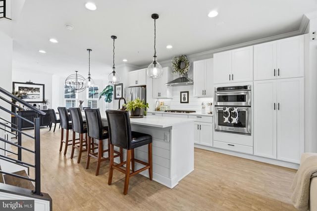 605 BLANDWOOD RD, Frederick, MD 21701