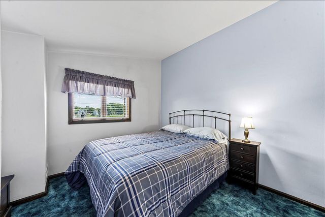 798 CAPRI CIR, Upper Chichester, PA 19061