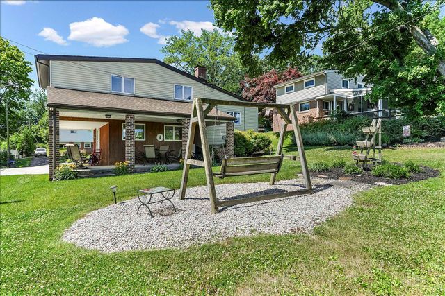 798 CAPRI CIR, Upper Chichester, PA 19061