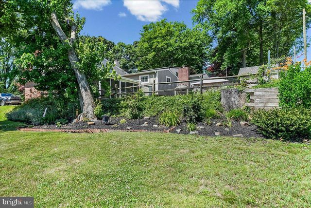 798 CAPRI CIR, Upper Chichester, PA 19061