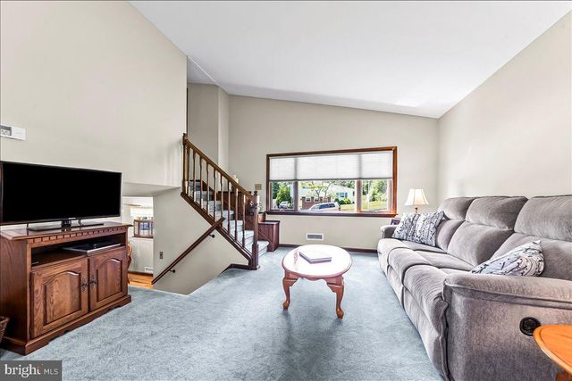 798 CAPRI CIR, Upper Chichester, PA 19061