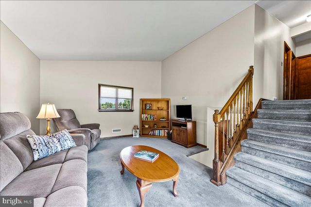 798 CAPRI CIR, Upper Chichester, PA 19061