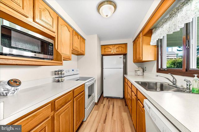 798 CAPRI CIR, Upper Chichester, PA 19061