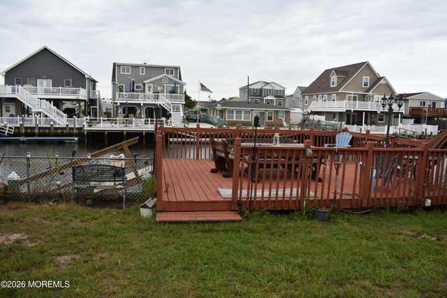 20 W Dory Drive, Little Egg Harbor, NJ 08087