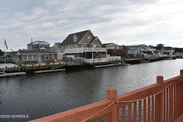 20 W Dory Drive, Little Egg Harbor, NJ 08087