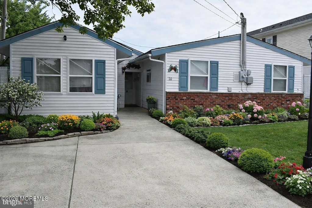 20 W Dory Drive, Little Egg Harbor, NJ 08087