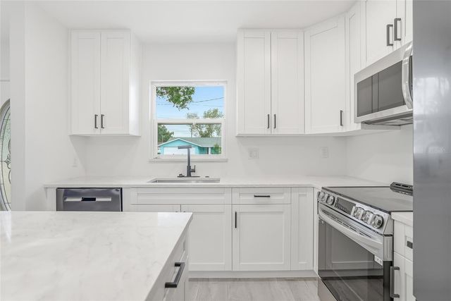529 FIREFLY LANE, Apollo Beach, FL 33572
