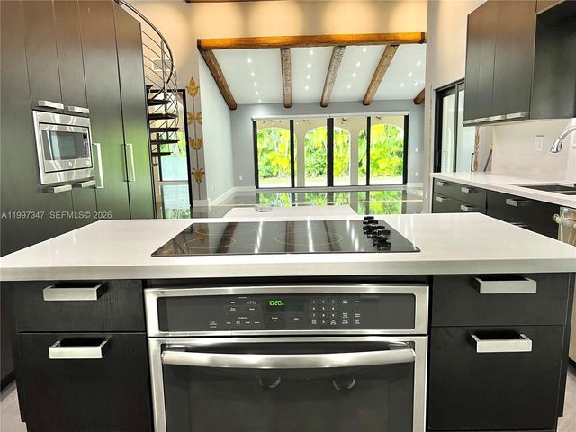 9331 NW 48th Doral Ter 0, Doral, FL 33178