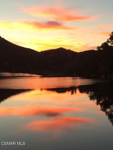 2375 Laguna Circle Drive, Agoura Hills, CA 91301