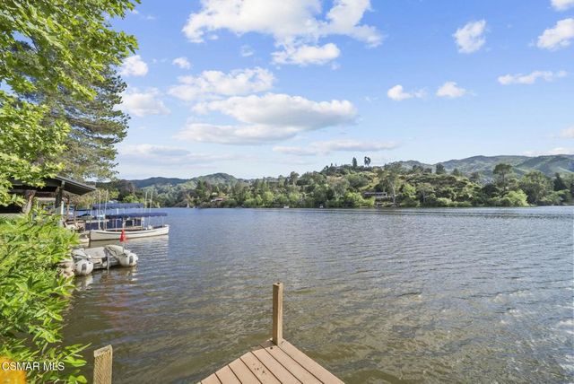 2375 Laguna Circle Drive, Agoura Hills, CA 91301