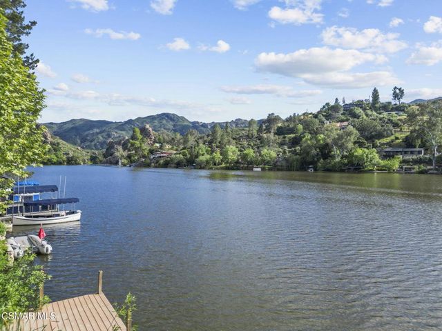 2375 Laguna Circle Drive, Agoura Hills, CA 91301