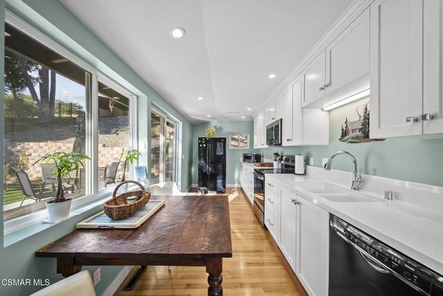 2375 Laguna Circle Drive, Agoura Hills, CA 91301