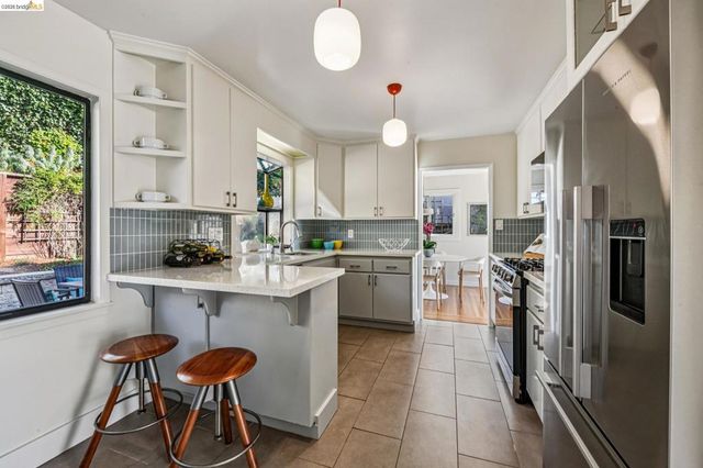42 Cowper Ave, Kensington, CA 94707