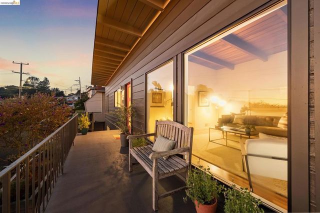 42 Cowper Ave, Kensington, CA 94707