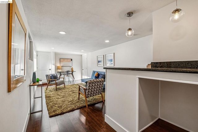 42 Cowper Ave, Kensington, CA 94707