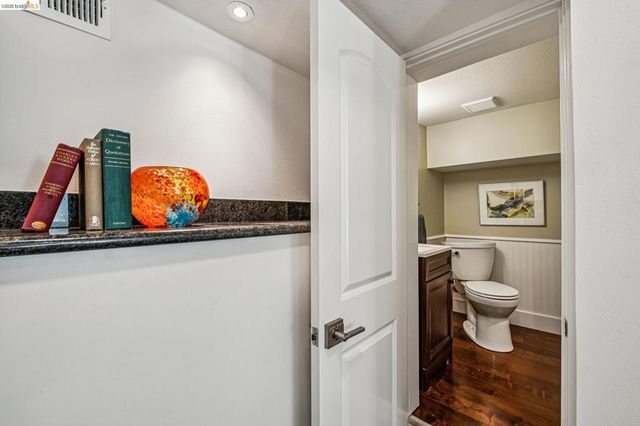 42 Cowper Ave, Kensington, CA 94707