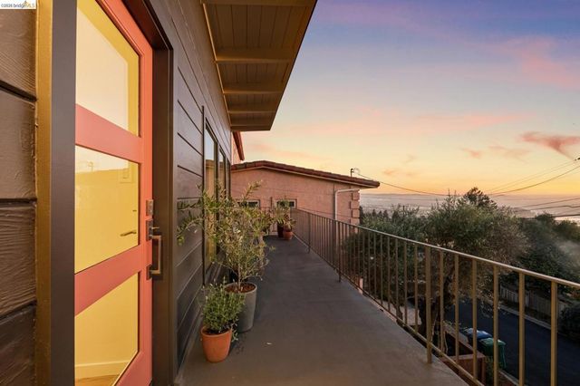42 Cowper Ave, Kensington, CA 94707