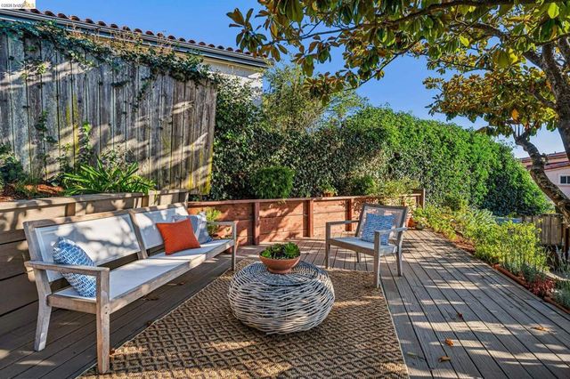42 Cowper Ave, Kensington, CA 94707