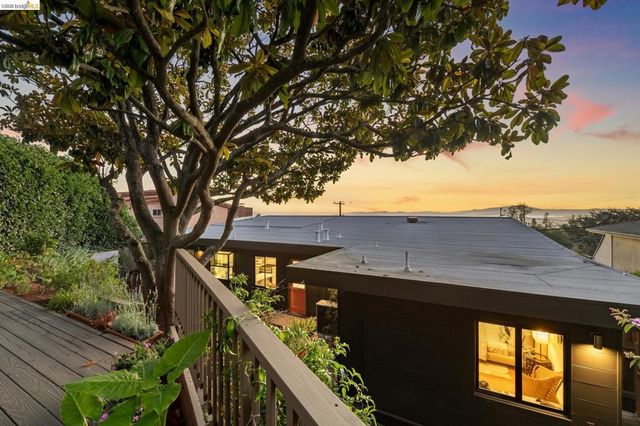 42 Cowper Ave, Kensington, CA 94707