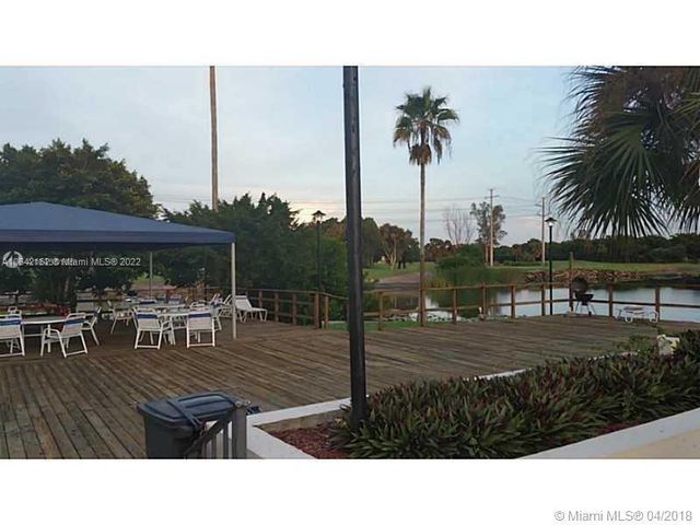 4170 Inverrary Drive 111, Lauderhill, FL 33319