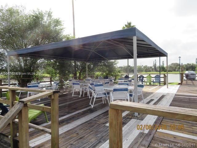 4170 Inverrary Drive 111, Lauderhill, FL 33319