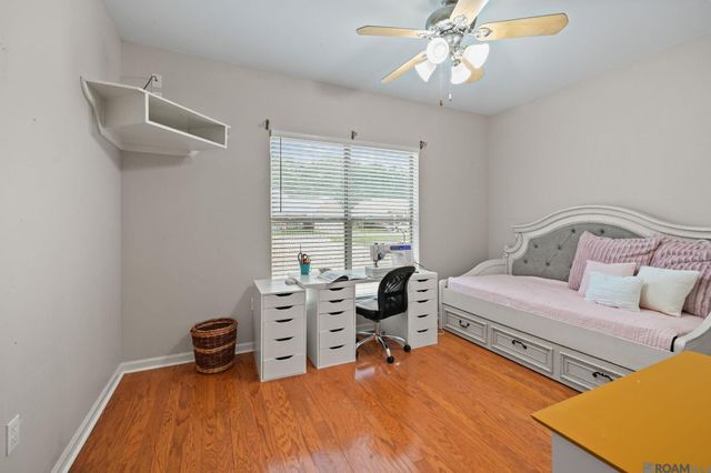 32846 Briar Oak Dr, Walker, LA 70785