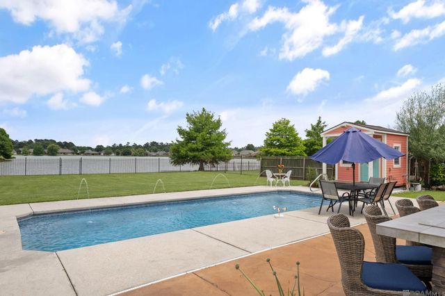 32846 Briar Oak Dr, Walker, LA 70785
