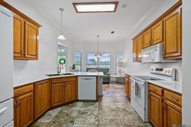 32846 Briar Oak Dr, Walker, LA 70785