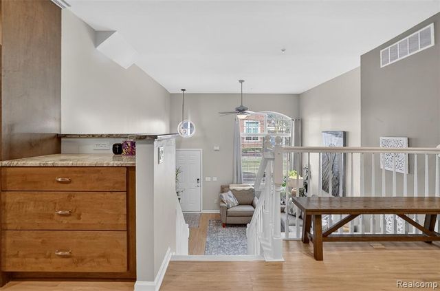 143 E Bay Drive, Walled Lake, MI 48390