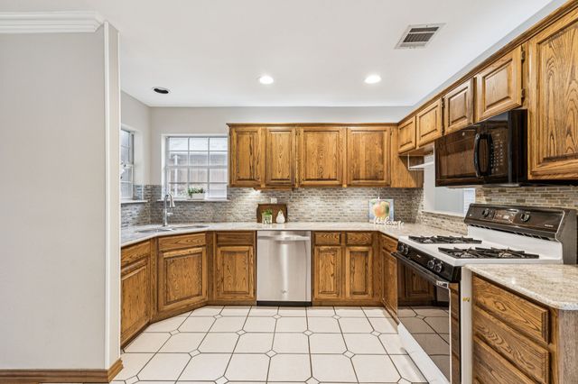 627 Lakewood Drive, Allen, TX 75002