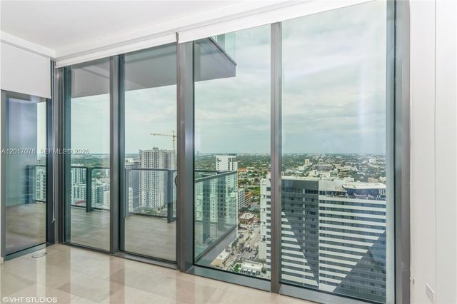88 SW 7th St 2508, Miami, FL 33130