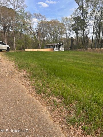 825 Riley Road, Vicksburg, MS 39183