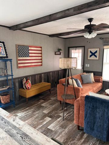 825 Riley Road, Vicksburg, MS 39183