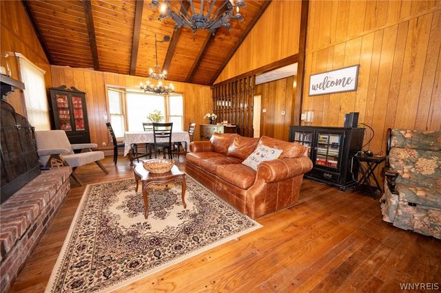 15 South Lane, Evans, NY 14006
