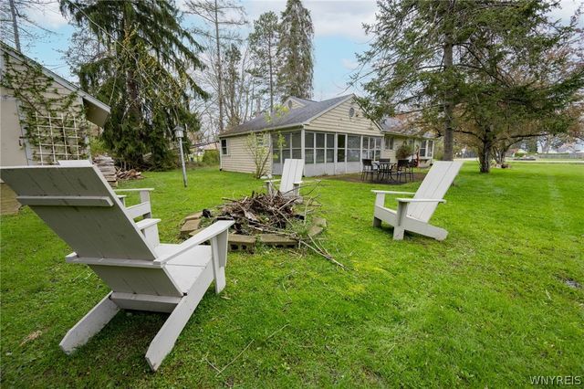 15 South Lane, Evans, NY 14006