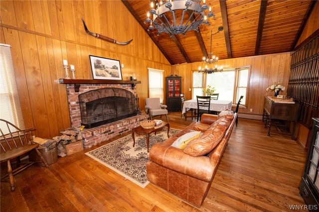 15 South Lane, Evans, NY 14006