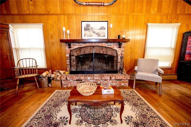 15 South Lane, Evans, NY 14006